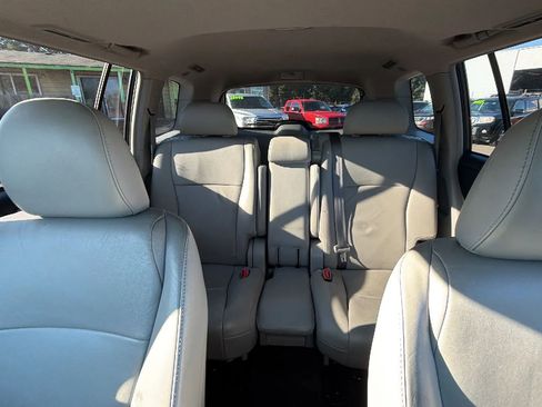 Used 2012 Toyota Highlander SE image 9