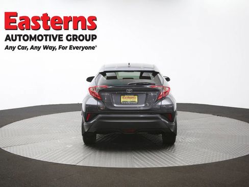 Used 2019 Toyota C-HR Limited FWD image 34