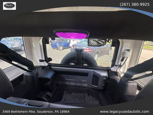 Used 2014 Jeep Wrangler Unlimited Sahara w/ Dual Top Group image 40