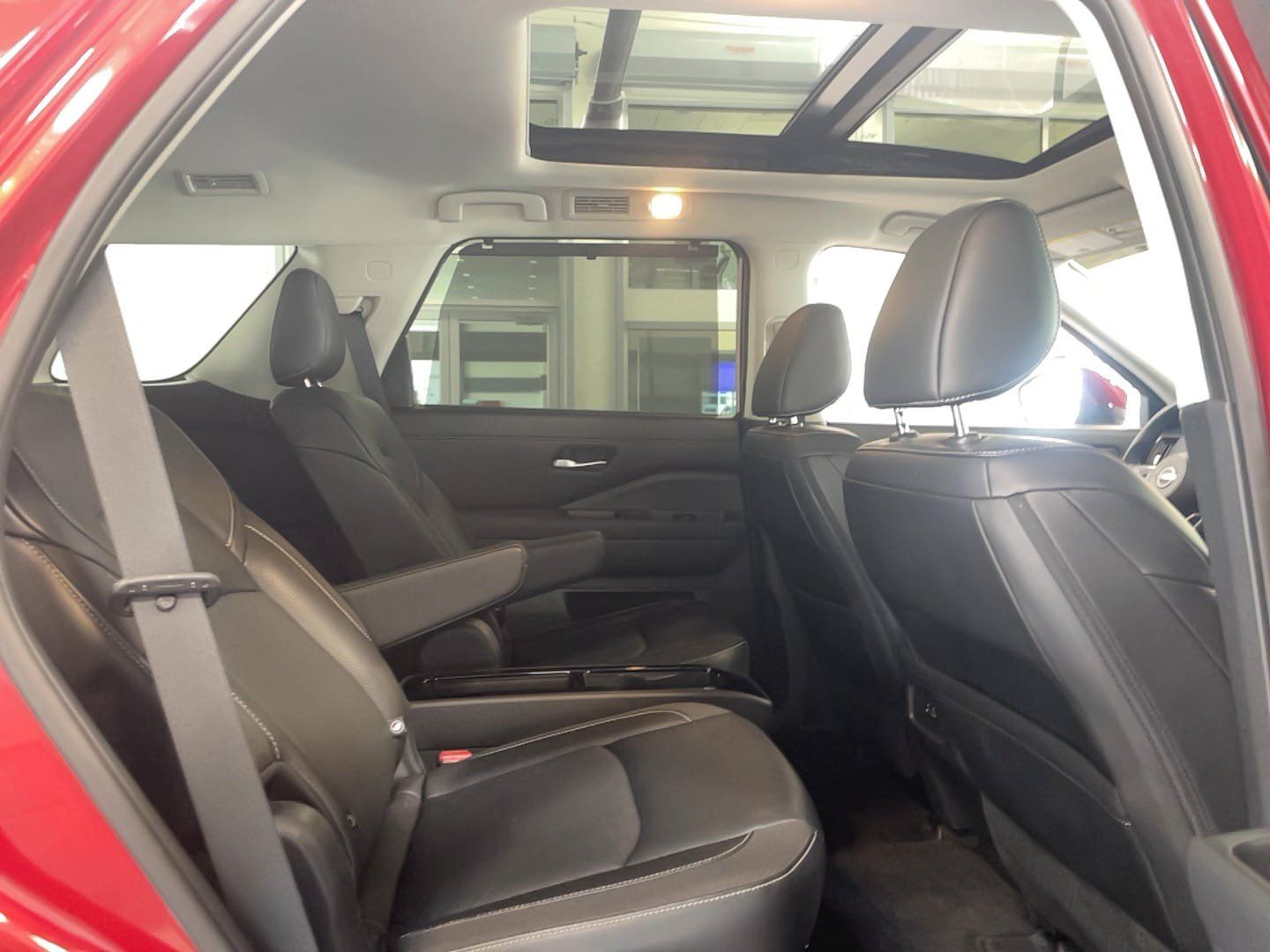 Used 2023 Nissan Pathfinder SL w/ SL Premium Package AWD/4WD image 24