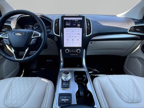 Certified 2024 Ford Edge Titanium AWD/4WD image 16