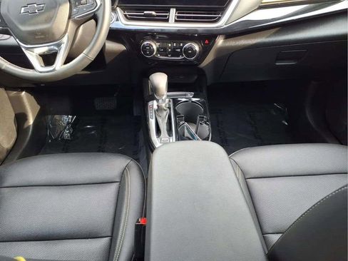 Used 2024 Chevrolet Trax ACTIV FWD image 11