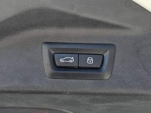 Used 2024 BMW X7 xDrive40i w/ Premium Package AWD/4WD image 17