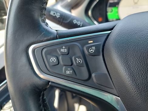 Used 2017 Chevrolet Bolt Premier w/ Infotainment Package FWD image 24