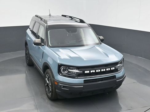 Used 2021 Ford Bronco Sport Outer Banks image 3