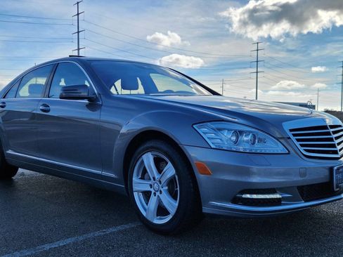 Used 2010 Mercedes-Benz S 550 4MATIC image 6