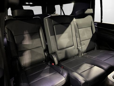 Used 2023 GMC Yukon XL Denali image 20