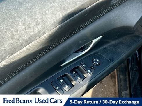 Used 2023 Hyundai Elantra SEL w/ Convenience Package image 17