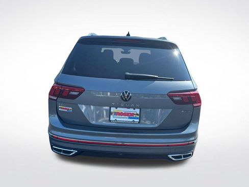 Used 2022 Volkswagen Tiguan SEL R-Line AWD/4WD image 4