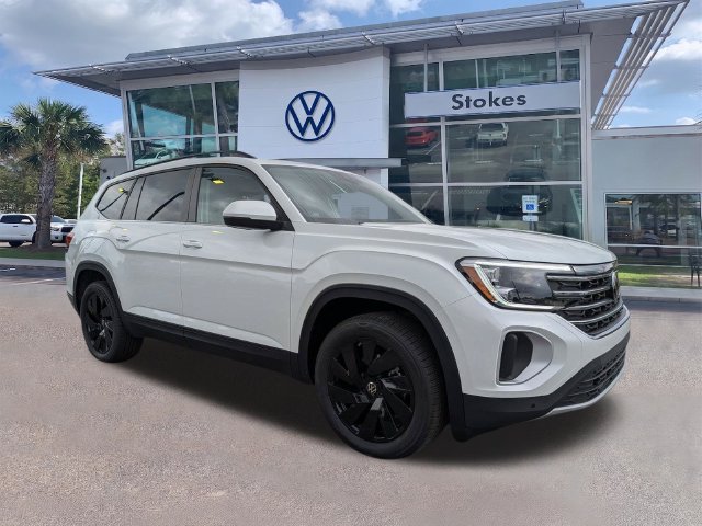 New 2026 Volkswagen Atlas SE FWD image 1