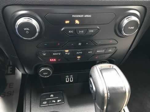 Used 2019 Ford Ranger XLT w/ Equipment Group 302A Luxury image 12