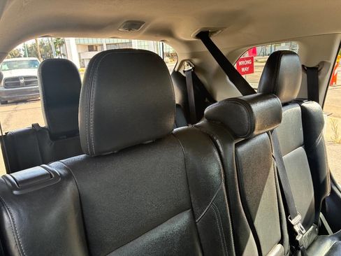 Used 2020 Mitsubishi Outlander LE image 12