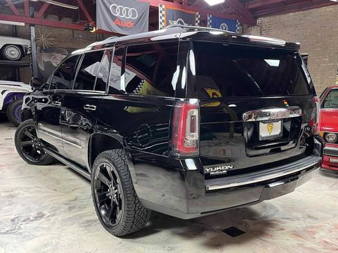 Used 2019 GMC Yukon Denali AWD/4WD image 5