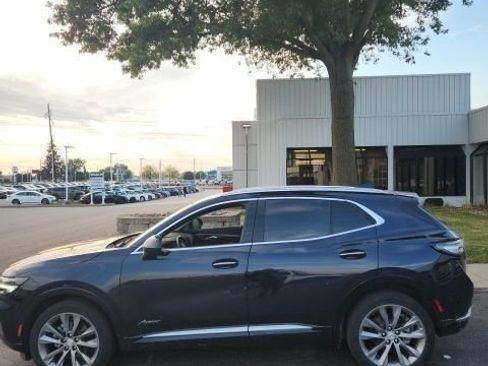 Used 2021 Buick Envision Avenir image 1