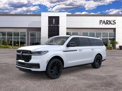 New 2026 Lincoln Navigator L Reserve w/ Jet Appearance Package