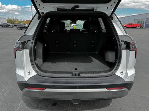 Used 2026 Chevrolet Equinox LT w/ Convenience Package II AWD/4WD image 33