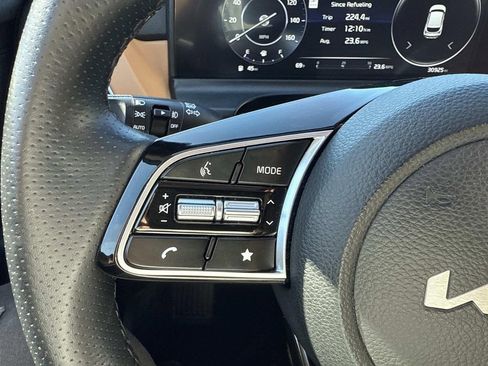 Used 2024 Kia Seltos SX w/ SX Sunroof Package image 31