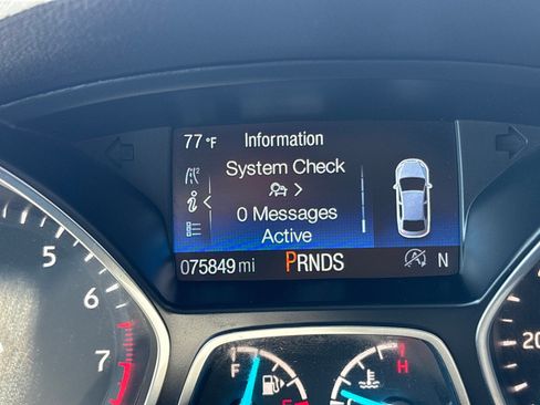 Used 2019 Ford Escape SEL AWD/4WD image 14