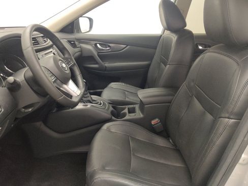 Used 2018 Nissan Rogue SL FWD image 17