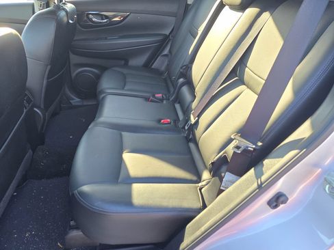 Used 2018 Nissan Rogue SL AWD/4WD image 11