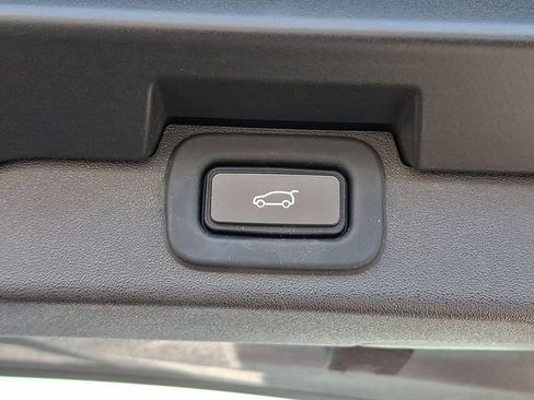 Used 2023 Land Rover Discovery HSE R-Dynamic image 31