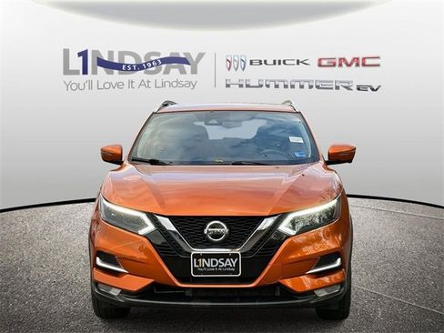 Used 2020 Nissan Rogue Sport SL w/ Premium Package image 6