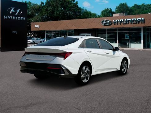 New 2025 Hyundai Elantra Limited image 7