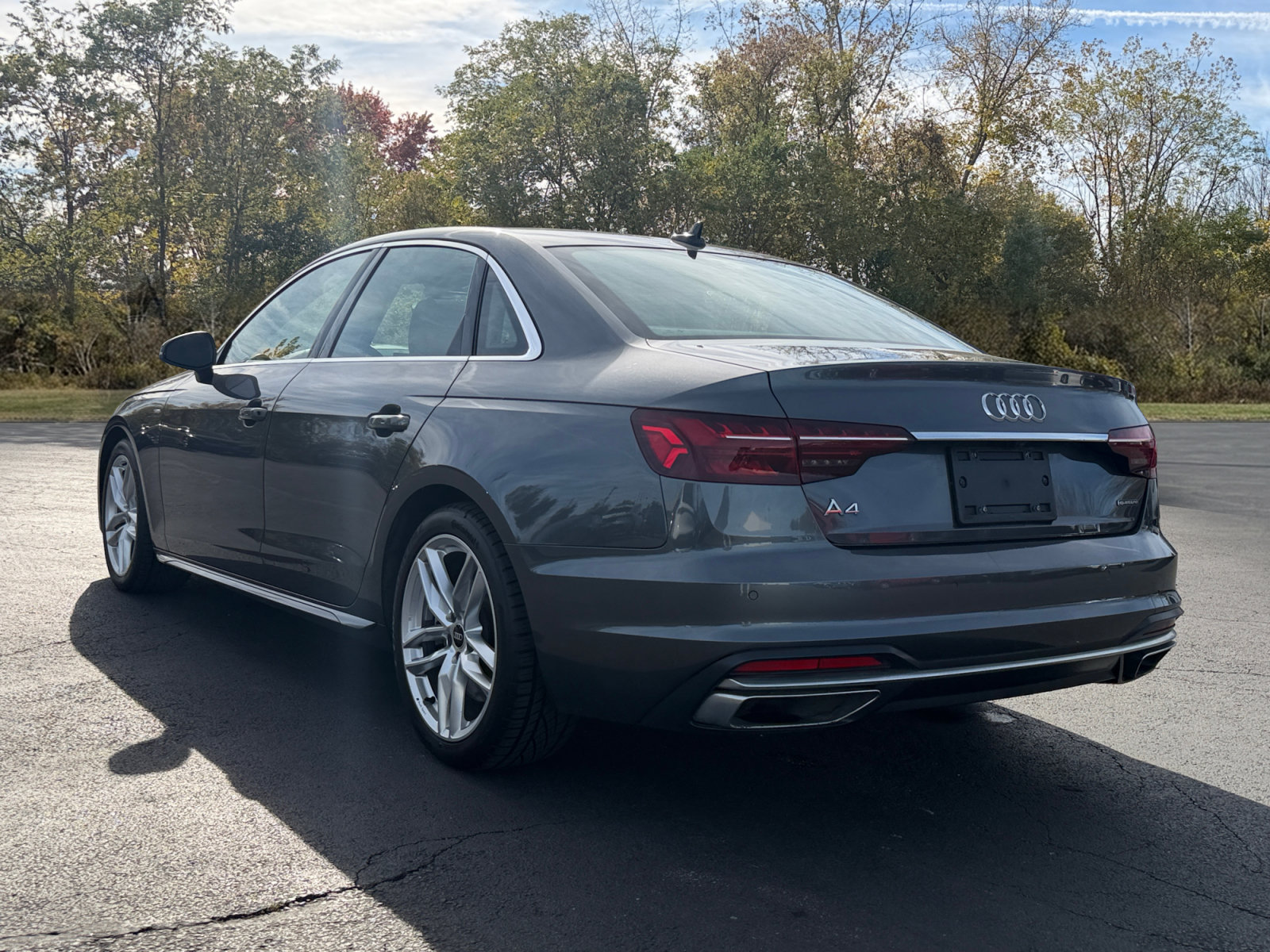 Used 2023 Audi A4 2.0T Premium Plus w/ Premium Plus Package AWD/4WD image 3