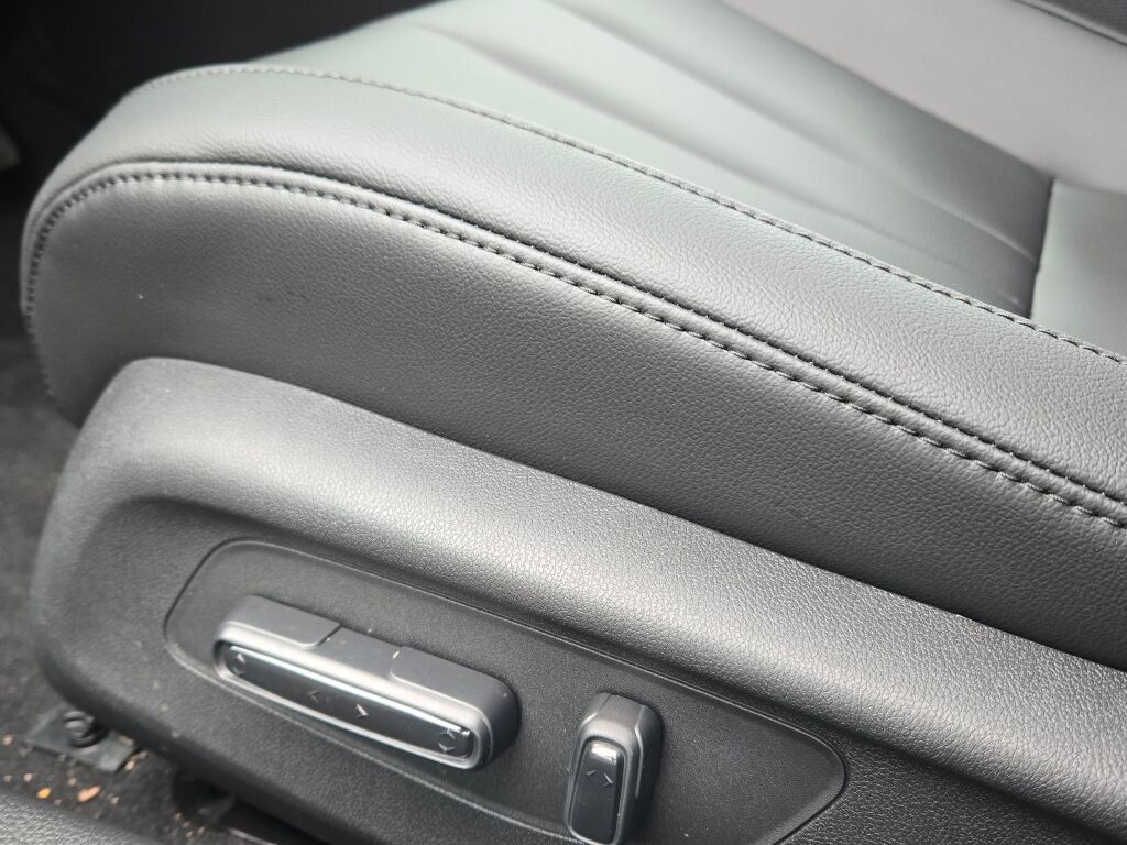 Used 2026 Acura Integra FWD image 21