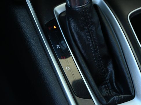 Used 2022 Honda Accord Sport image 19