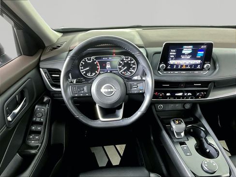 Certified 2023 Nissan Rogue SV w/ SV Premium B Package AWD/4WD image 8