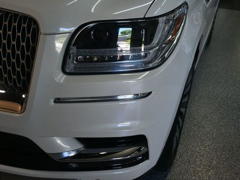 Used 2020 Lincoln Navigator Reserve w/ Luxury Package AWD/4WD image 9