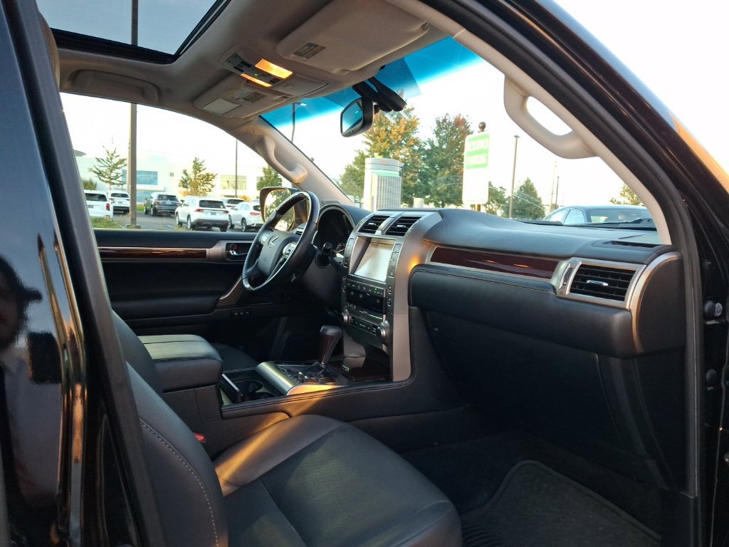 Used 2019 Lexus GX 460 Premium AWD/4WD image 4