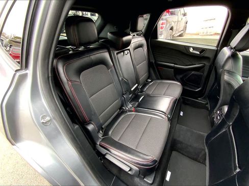 Used 2024 Ford Escape ST-Line w/ Tech Pack #1 image 17