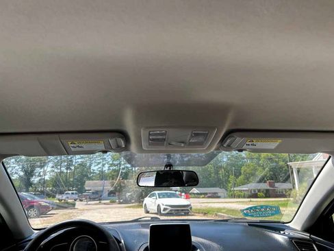 Used 2015 MAZDA MAZDA3 i Sport FWD image 12