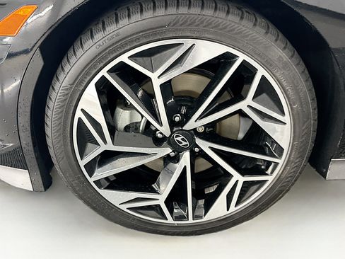 Used 2023 Hyundai Ioniq 6 SEL AWD/4WD image 11