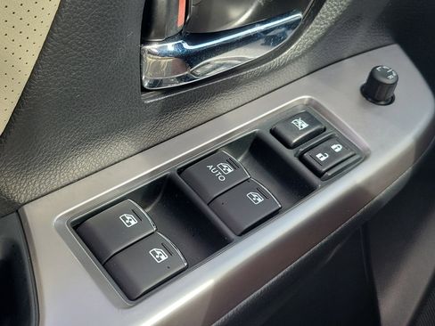 Used 2016 Subaru Crosstrek 2.0i Limited image 25