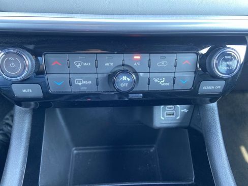 Used 2025 Jeep Compass Limited AWD/4WD image 42