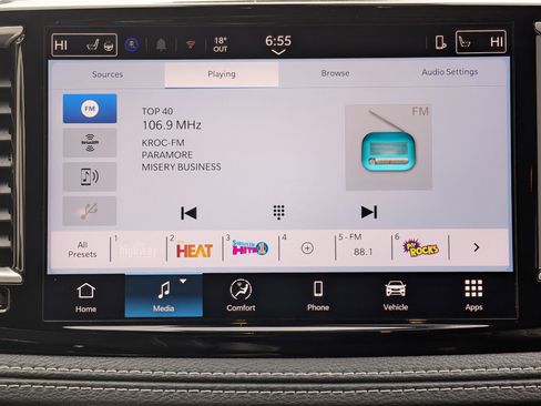 New 2026 Chrysler Pacifica Select image 9