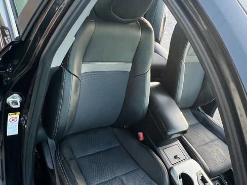 Used 2013 Toyota Camry SE FWD image 19