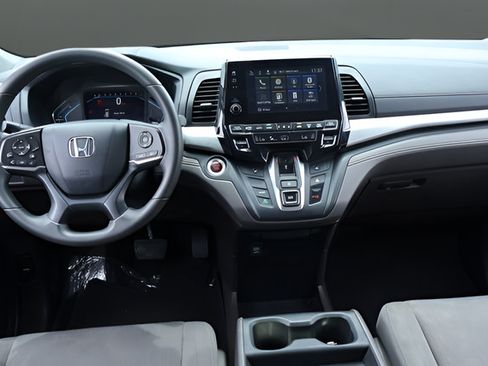 Used 2018 Honda Odyssey EX image 15
