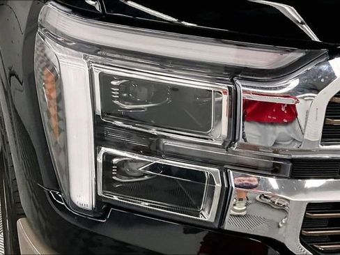 Used 2025 Ford F150 King Ranch image 36