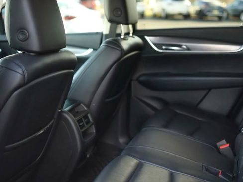 Used 2017 Cadillac XT5 Luxury w/ Driver Awareness Package image 34