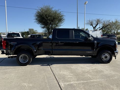 Used 2024 Ford F350 XL image 3