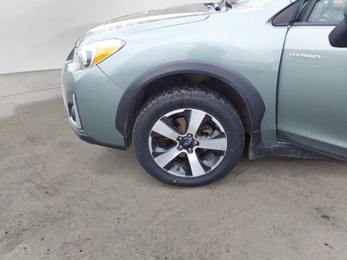 Used 2016 Subaru Crosstrek Touring AWD/4WD image 14