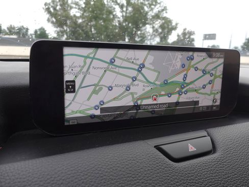 Used 2024 MAZDA CX-90 Plug-In Hybrid w/ Premium Pkg image 18