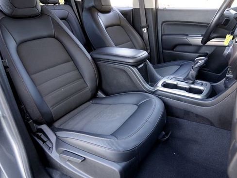 Used 2022 GMC Canyon AT4 image 30