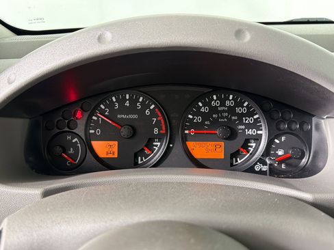 Used 2018 Nissan Frontier SV image 16