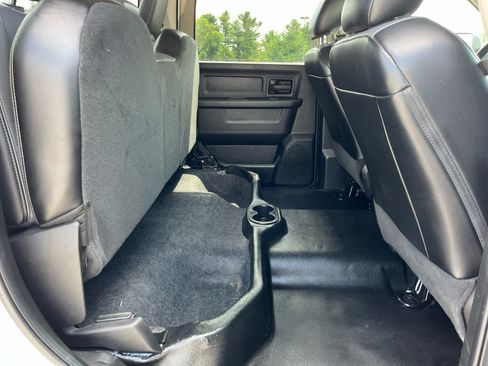 Used 2022 RAM 1500 Tradesman w/ Chrome Appearance Group AWD/4WD image 31