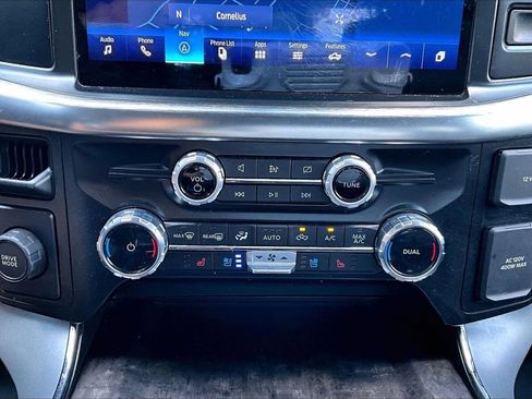 Used 2023 Ford F150 Lariat RWD image 18